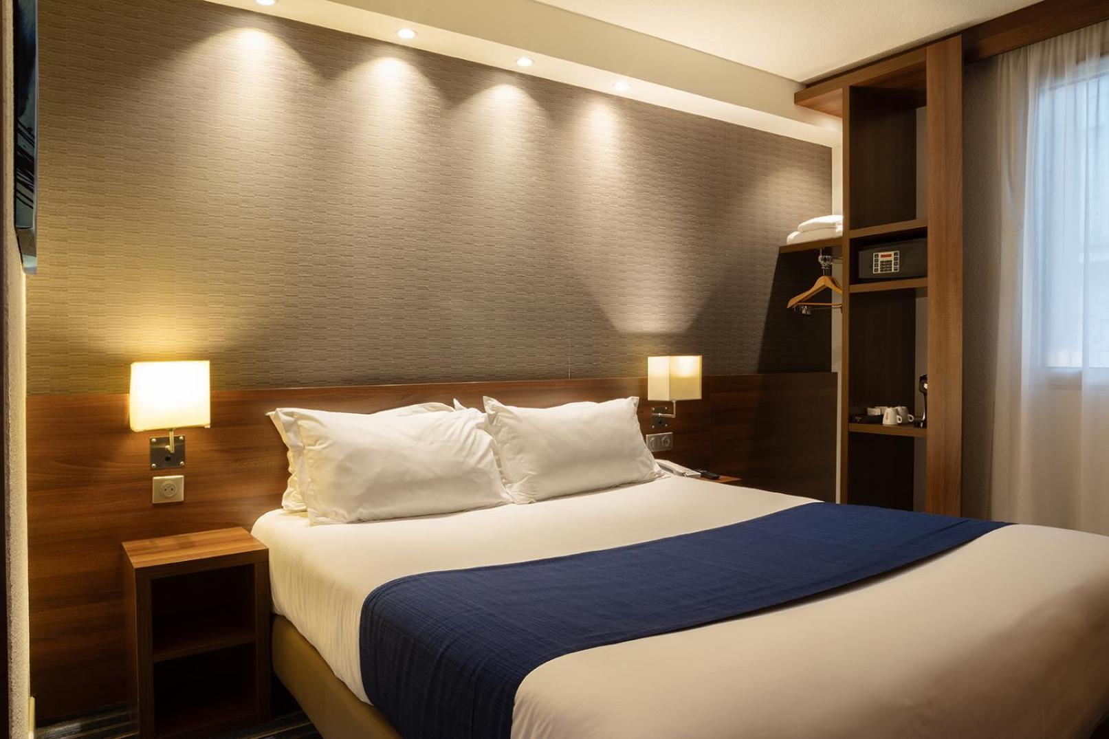 Holiday Inn Express Amiens By Ihg Экстерьер фото