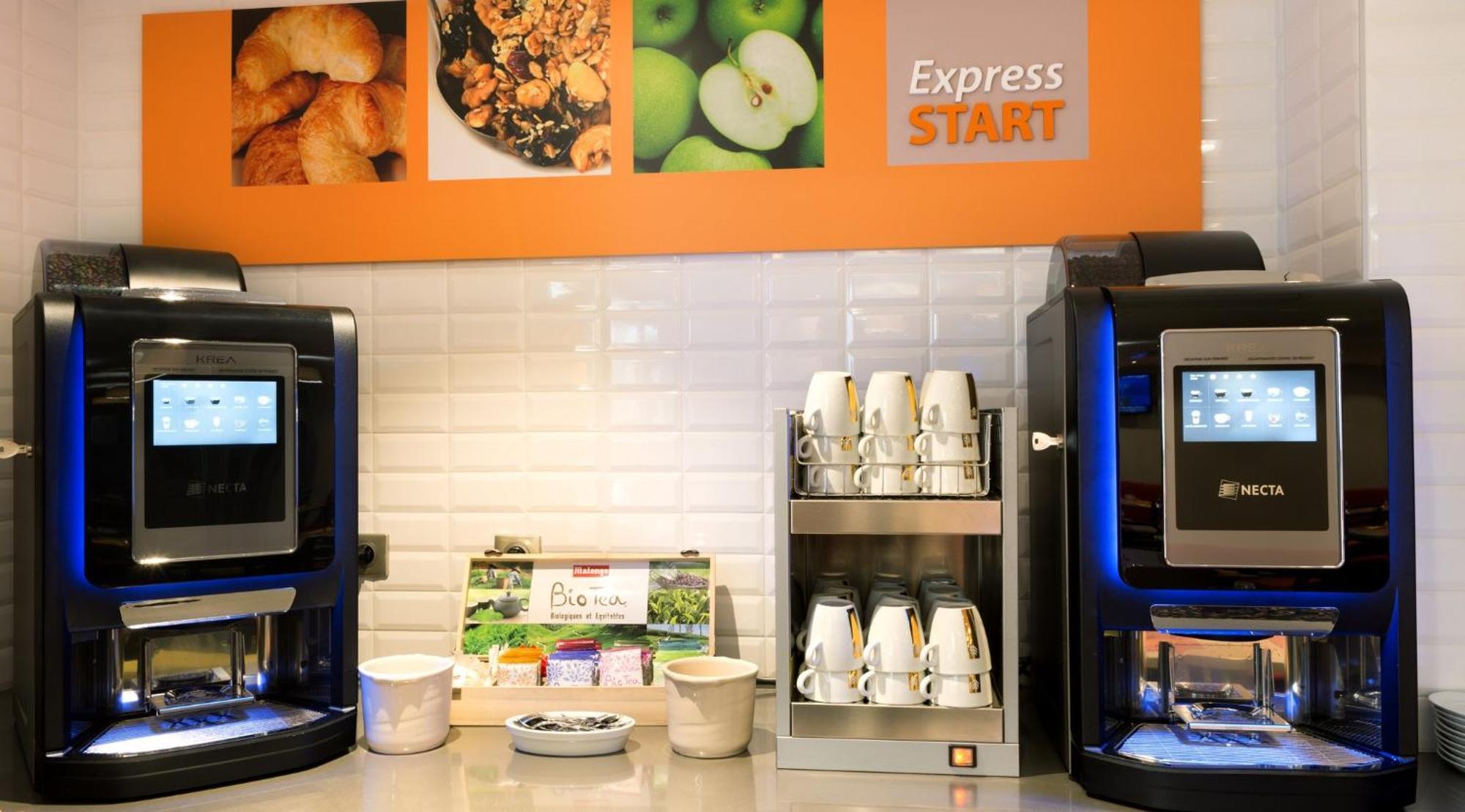Holiday Inn Express Amiens By Ihg Экстерьер фото